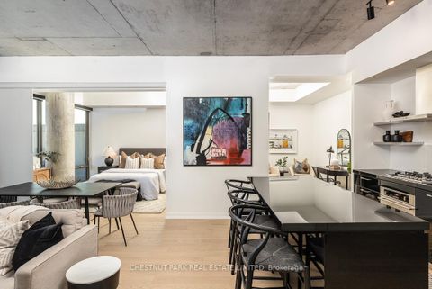 Photo 13 at 1014 - 560 King Street W, Waterfront Communities C1, Toronto