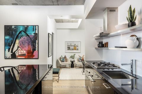 Photo 14 at 1014 - 560 King Street W, Waterfront Communities C1, Toronto