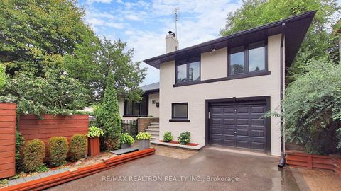 Photo 1 at 73 Claymore Drive, Queensway, Toronto