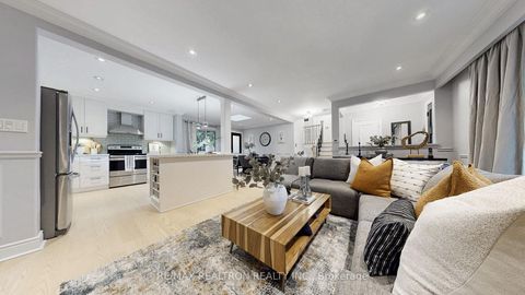 Photo 8 at 73 Claymore Drive, Queensway, Toronto