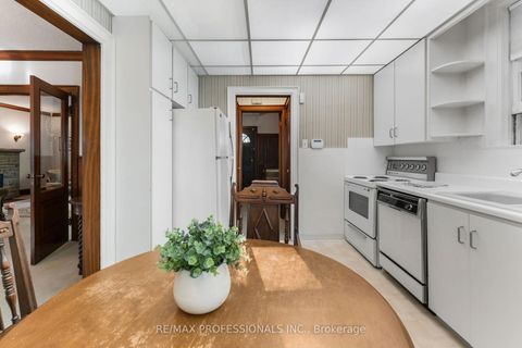 Photo 20 at 6 Princeton Road, Kingsway South, Toronto