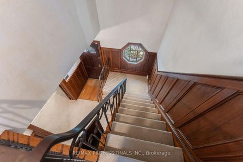 Photo 24 at 6 Princeton Road, Kingsway South, Toronto