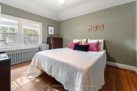 Photo 31 at 6 Princeton Road, Kingsway South, Toronto