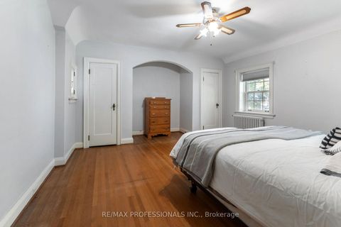 Photo 33 at 6 Princeton Road, Kingsway South, Toronto