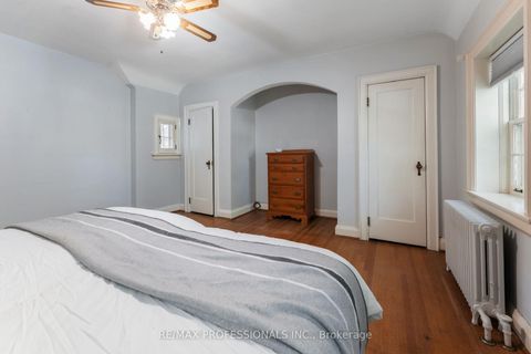 Photo 36 at 6 Princeton Road, Kingsway South, Toronto