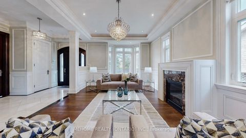 Photo 3 at 19 Parker Avenue, Oak Ridges, Richmond Hill