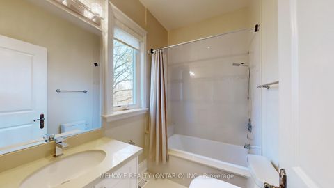 Photo 32 at 19 Parker Avenue, Oak Ridges, Richmond Hill
