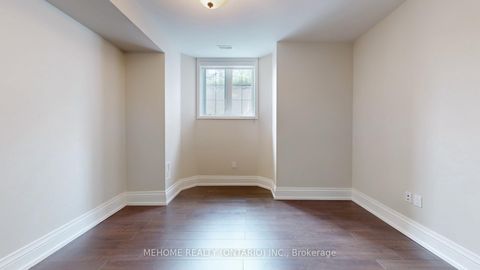 Photo 36 at 19 Parker Avenue, Oak Ridges, Richmond Hill