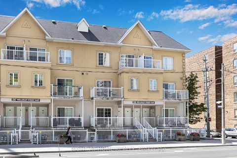Photo 2 at 205 - 205 Wellesley Street E, South St. James Town, Toronto