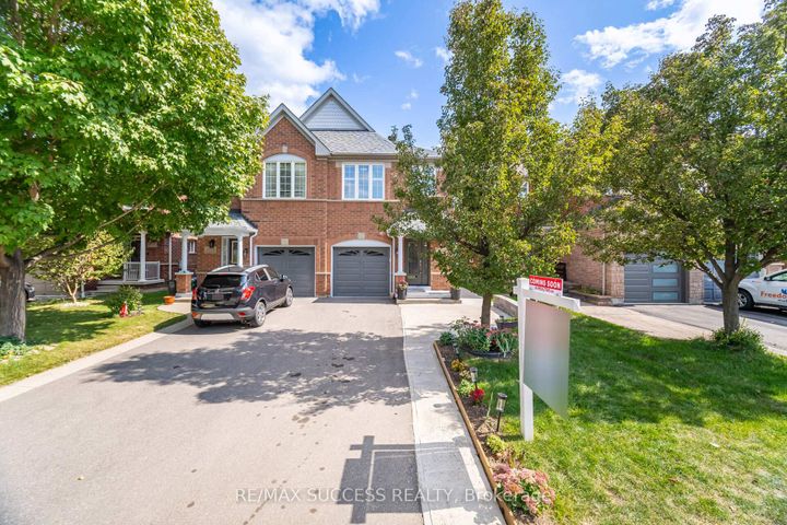 Photo 2 at 3570 Southwick Street, Churchill Meadows, Mississauga
