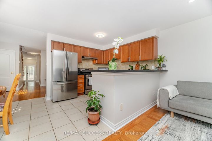 Photo 12 at 3570 Southwick Street, Churchill Meadows, Mississauga