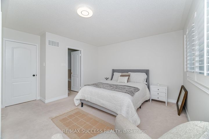 Photo 22 at 3570 Southwick Street, Churchill Meadows, Mississauga
