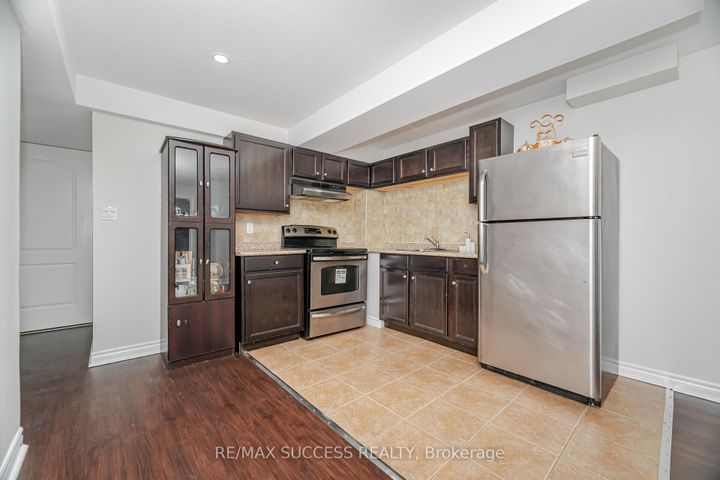 Photo 34 at 3570 Southwick Street, Churchill Meadows, Mississauga