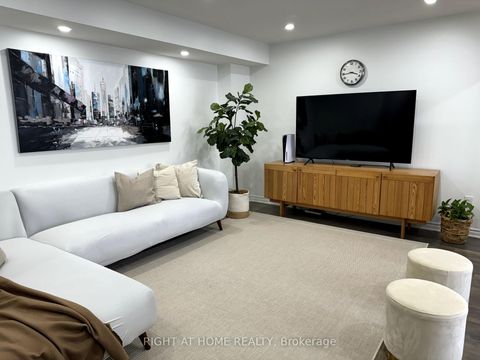 Photo 16 at 72 Ayers Crescent, Birchmount, Toronto