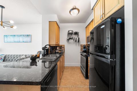 Photo 16 at Ph17 - 25 Greenview Avenue, Newtonbrook West, Toronto