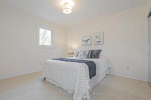 Photo 27 at 35 Buchanan Crescent, Aurora Village, Aurora
