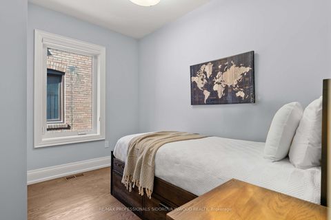 Photo 20 at 470 Runnymede Road, Bloor West Village, Toronto