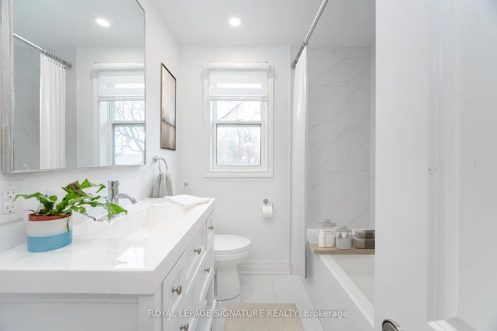 Photo 7 at 2015 Stanfield Road, Lakeview, Mississauga