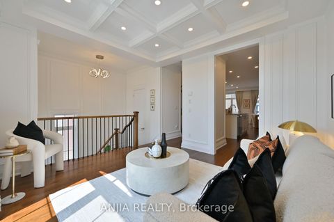 Photo 7 at 37 Duncombe Lane, South Richvale, Richmond Hill
