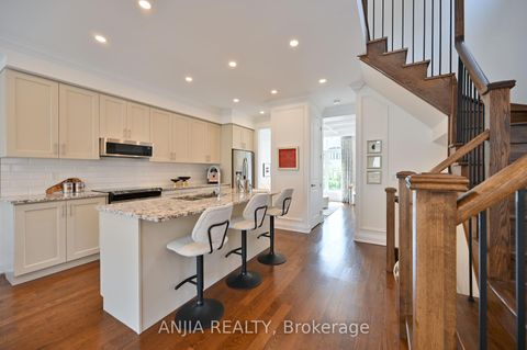 Photo 10 at 37 Duncombe Lane, South Richvale, Richmond Hill
