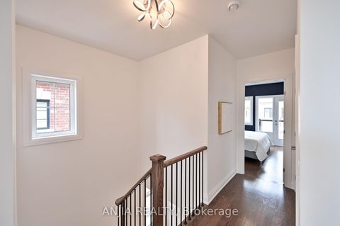 Photo 28 at 37 Duncombe Lane, South Richvale, Richmond Hill