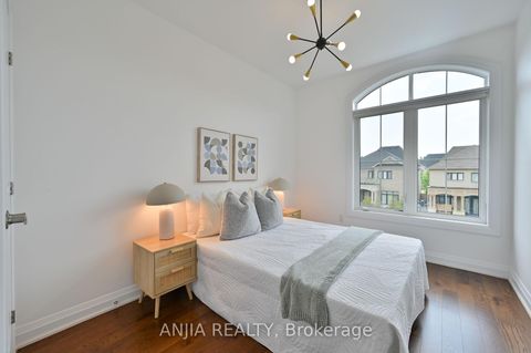 Photo 37 at 37 Duncombe Lane, South Richvale, Richmond Hill