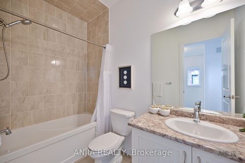 Photo 39 at 37 Duncombe Lane, South Richvale, Richmond Hill