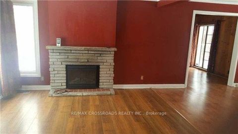 Photo 1 at 11631 Leslie Street, Rural Richmond Hill, Richmond Hill