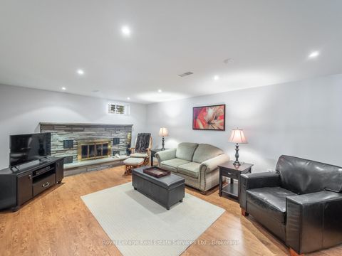 Photo 21 at 1 Mosswood Lane, Clairville, Toronto