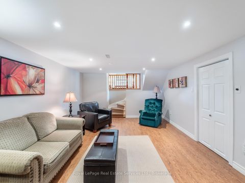 Photo 22 at 1 Mosswood Lane, Clairville, Toronto
