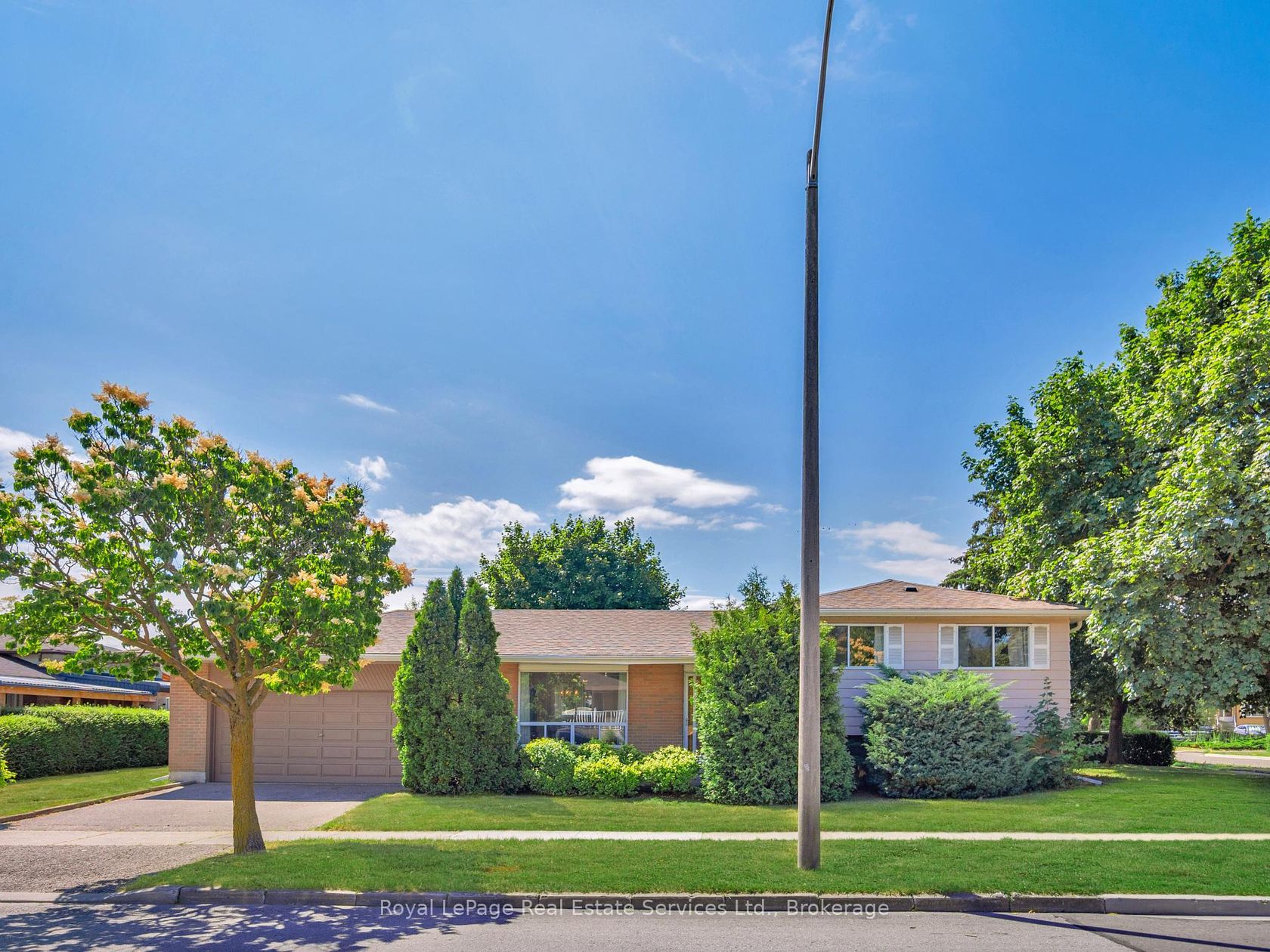 1 Mosswood Lane, Clairville, Toronto 