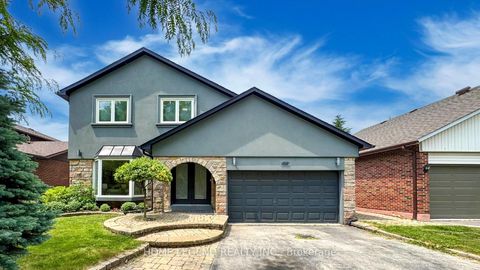 Photo 0 at 48 Avonwick Gate, Donalda, Toronto