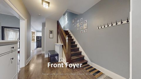 Photo 7 at 251 St Clair Avenue E, Moore Park, Toronto