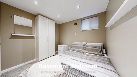 Photo 36 at 251 St Clair Avenue E, Moore Park, Toronto