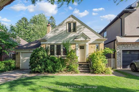 Photo 2 at 13 Sunnydale Drive S, Queensway, Toronto