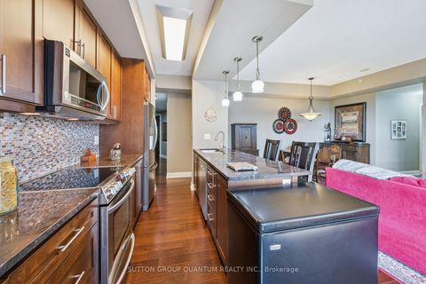 Photo 4 at 805 - 85 The Donway West, Don Mills, Toronto