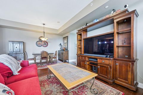 Photo 10 at 805 - 85 The Donway West, Don Mills, Toronto