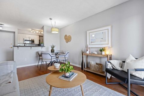 Photo 9 at 325 - 684 Warden Avenue, Birchmount, Toronto