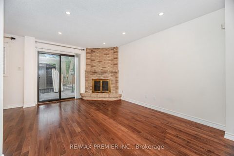 Photo 4 at 5 Magdalena Court, Jamestown, Toronto