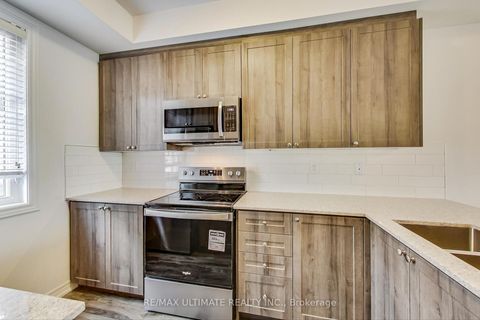 Photo 3 at 214 - 370 Hopewell Avenue, Belgravia, Toronto