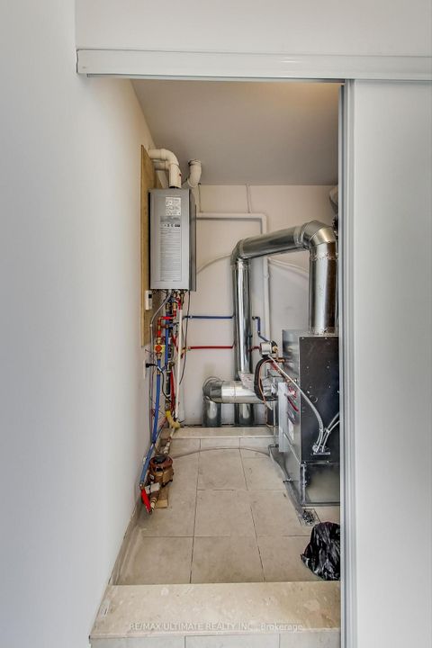Photo 18 at 214 - 370 Hopewell Avenue, Belgravia, Toronto