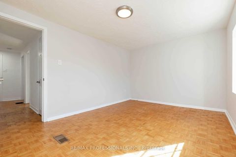 Photo 16 at 5 Teston Boulevard, Smythe, Toronto