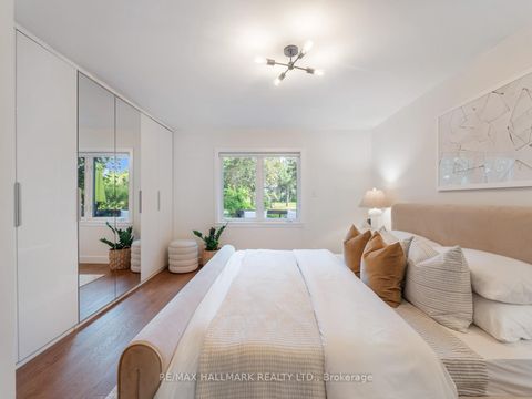Photo 21 at 21 Fairfax Crescent, Birchmount, Toronto