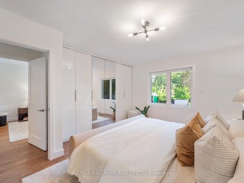 Photo 22 at 21 Fairfax Crescent, Birchmount, Toronto