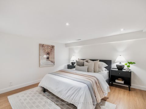 Photo 36 at 21 Fairfax Crescent, Birchmount, Toronto