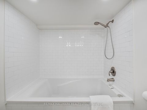 Photo 38 at 21 Fairfax Crescent, Birchmount, Toronto