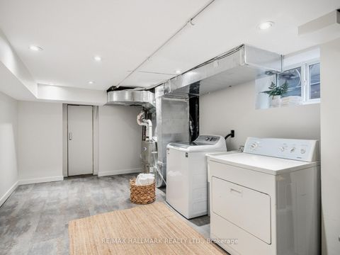 Photo 39 at 21 Fairfax Crescent, Birchmount, Toronto