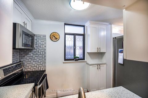 Photo 10 at 4203 - 50 Old Kingston Road, West Hill, Toronto