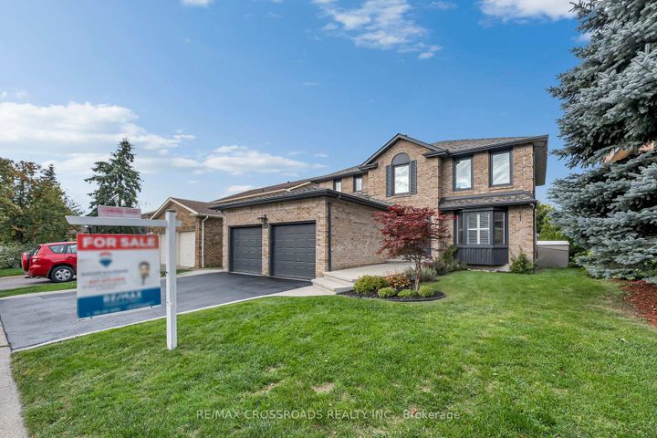 Photo 1 at 75 Barr Crescent, Heart Lake East, Brampton