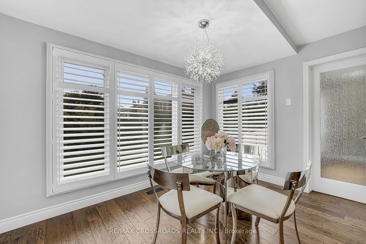 Photo 12 at 75 Barr Crescent, Heart Lake East, Brampton